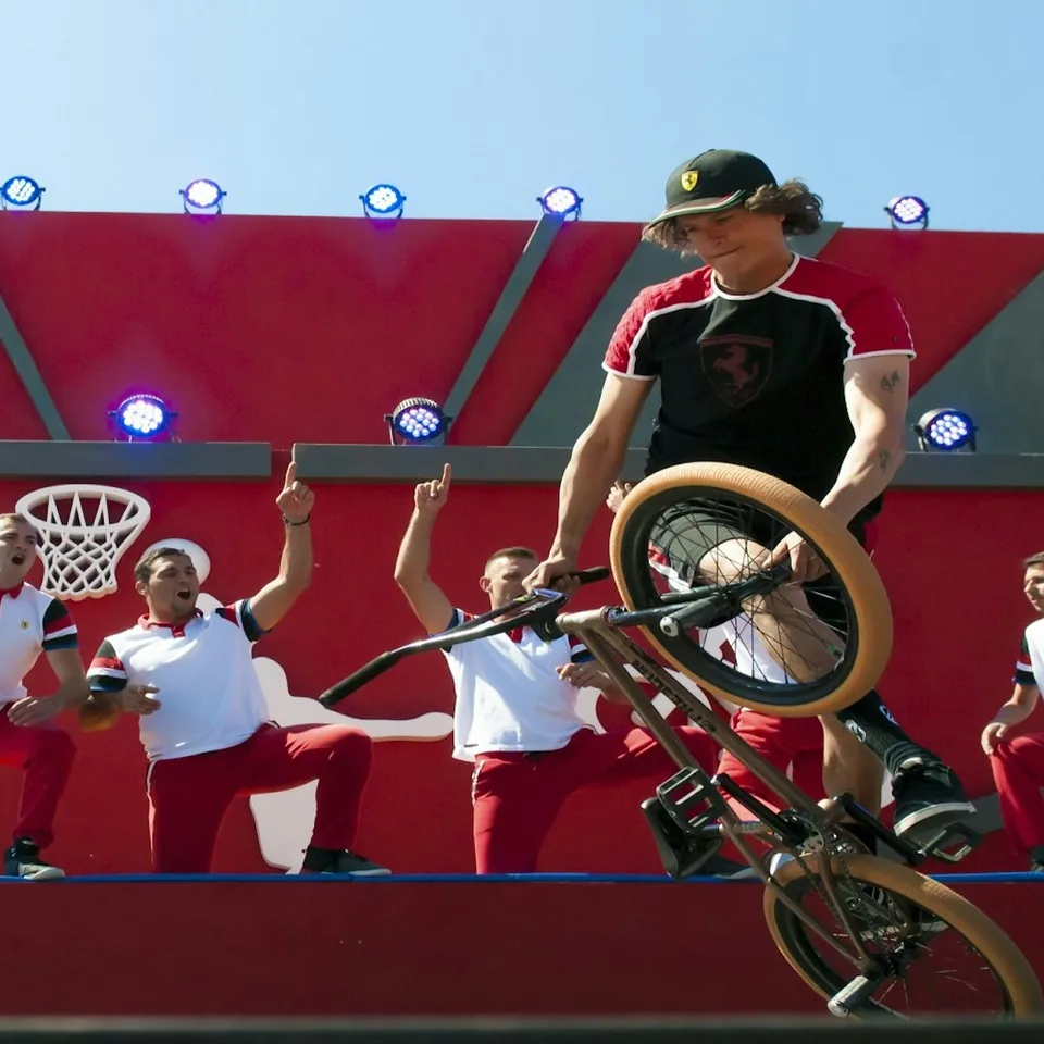 Bicycle stunt performer at a PortAventura show